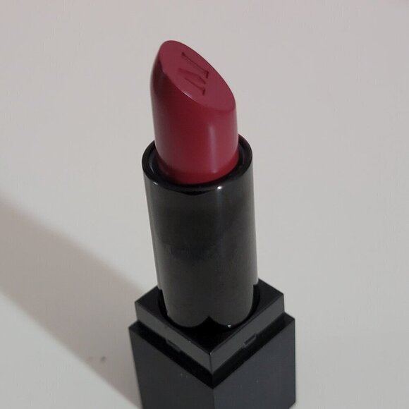 Morphe Lipstick No Shame Red Creme - Picture 2 of 7